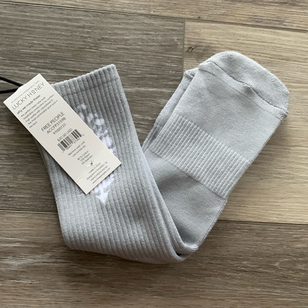 FP MOVEMENT Last Lap Buti Logo Tube Socks Steel Gray NWT - Picture 3 of 4